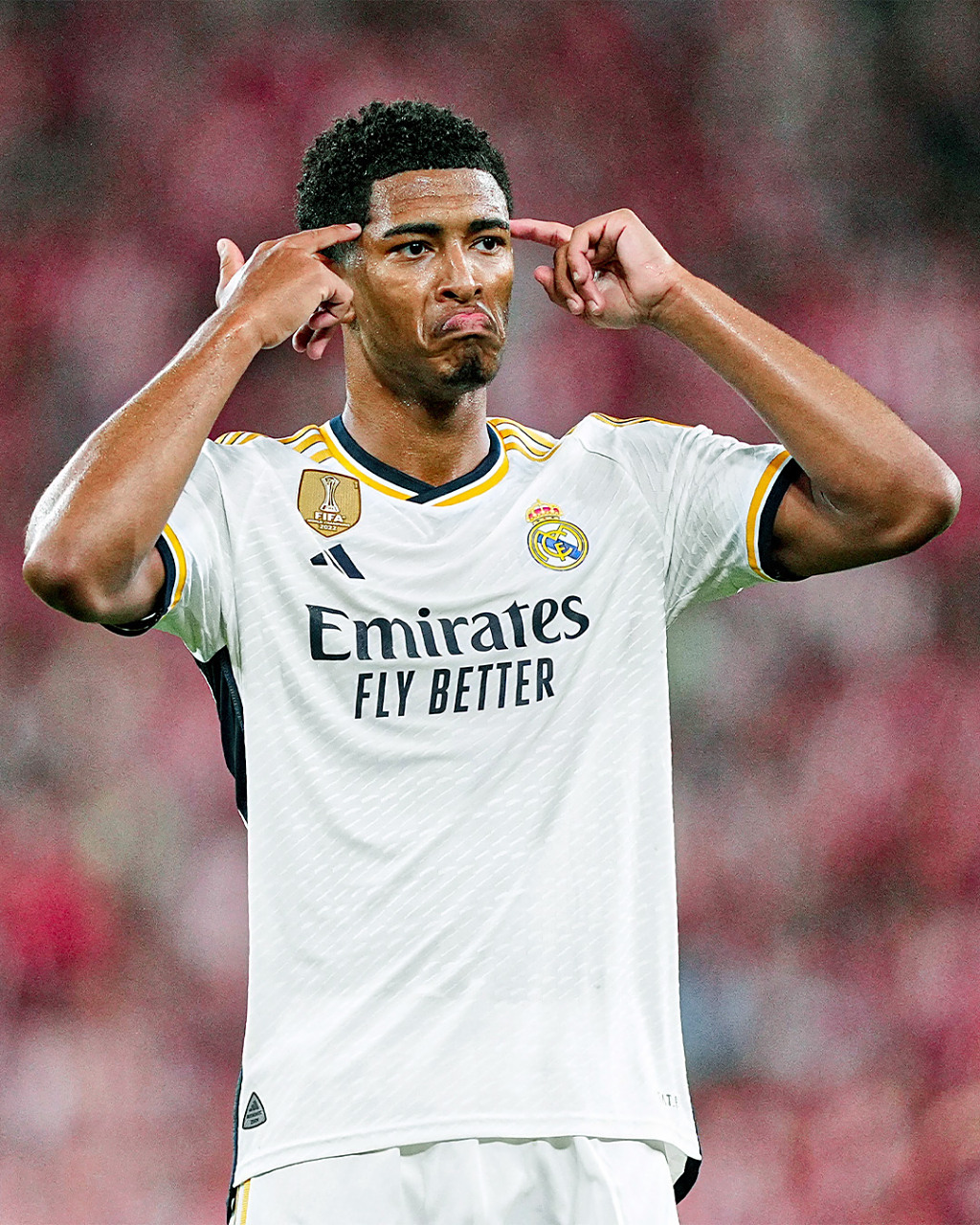 瑞典队体育总监：希望伊萨克尽快复出，在持续和利物浦沟通（瑞典队体育总监：盼伊萨克早日复出，正与利物浦保持沟通）