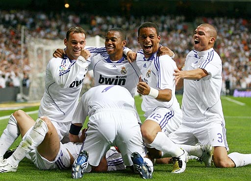 王牌对决！姆巴佩21场25球4助，哈兰德20场20球3助