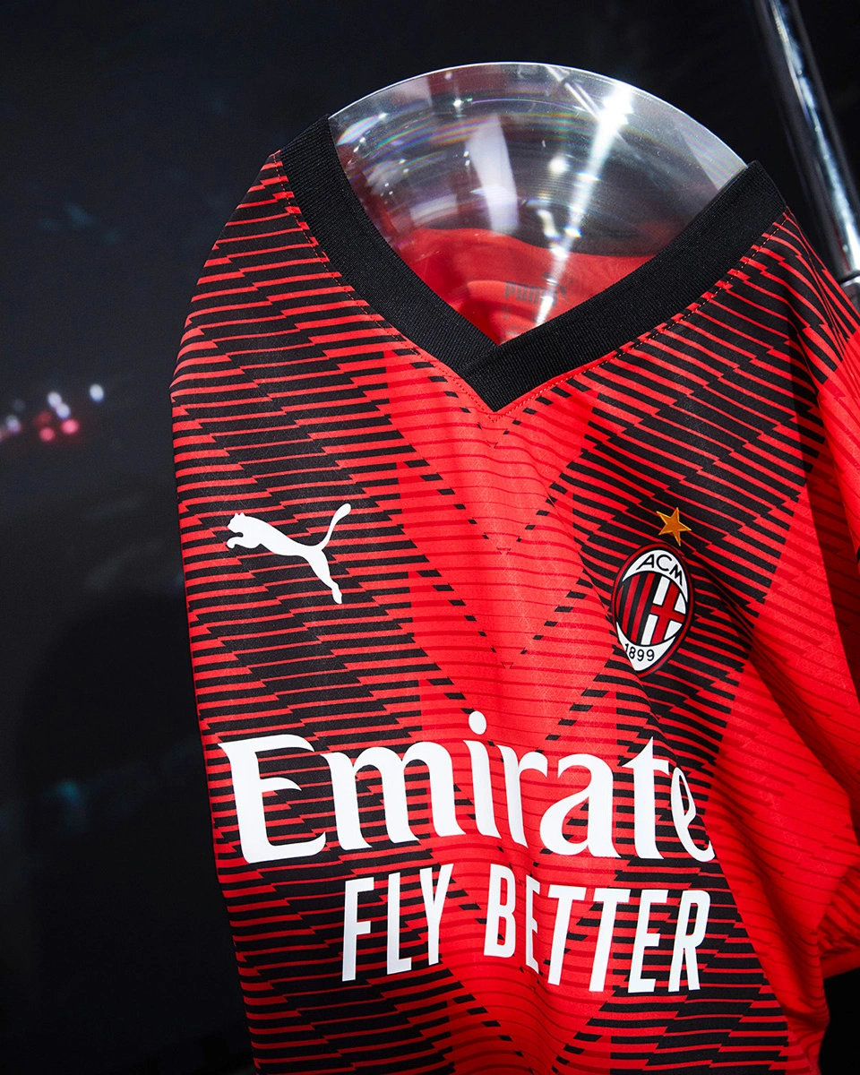 踢球者：伊藤洋辉恢复良好，可能在周六拜仁对阵弗赖堡时复出