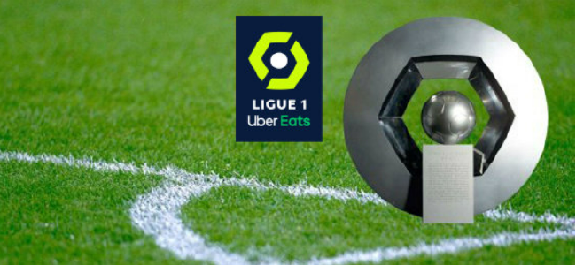 詹姆斯关键时刻稳住全队