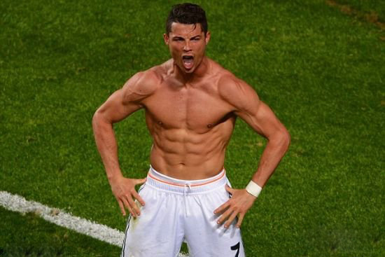 官方：纽卡斯尔联与17岁后卫埃皮亚签下职业合同