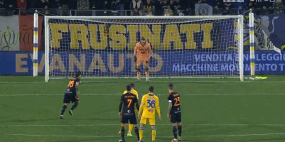 有何意味？萨拉赫社媒晒户外落叶景色图，并未配文