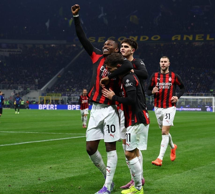 上座率低迷！韩媒：今天韩国对加纳的门票，还有4万张没售出（看台冷清？韩媒称今日韩国对阵加纳仍有4万张球票未售出）