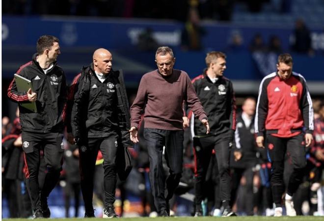 都灵主帅：战平尤文后，主席卡伊罗来更衣室祝贺了球员