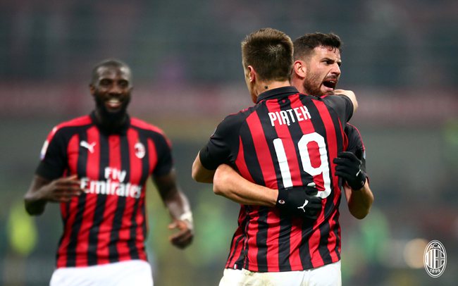 电讯报：萨拉赫吸引多家沙特俱乐部关注，预计下个月正式报价