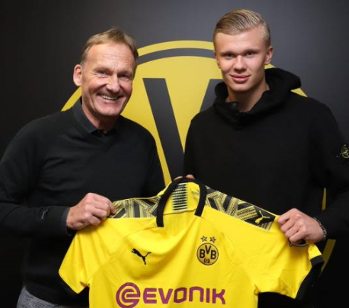 世俱杯16强对阵：皇马落死亡半区 亚洲黑马战曼城（世俱杯16强签位出炉：皇马陷入死亡半区，亚洲黑马对阵曼城）