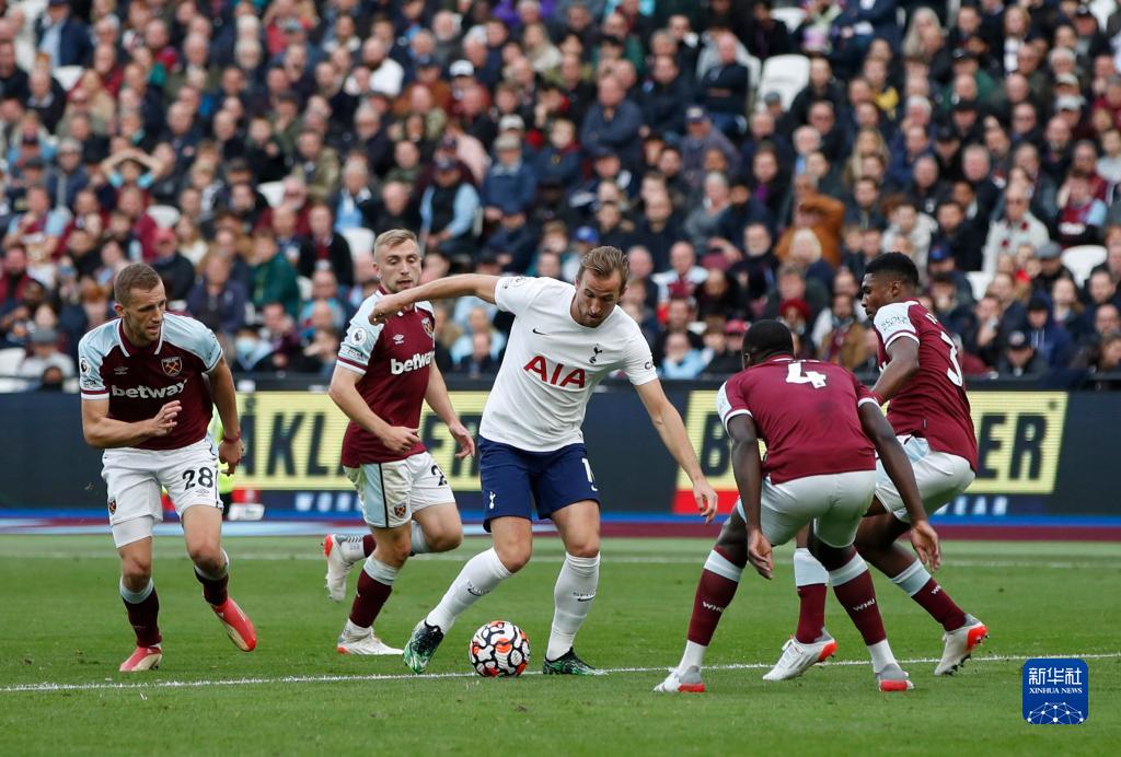 记者：与安哥拉一役，梅西、劳塔罗与阿尔马达或将搭档锋线