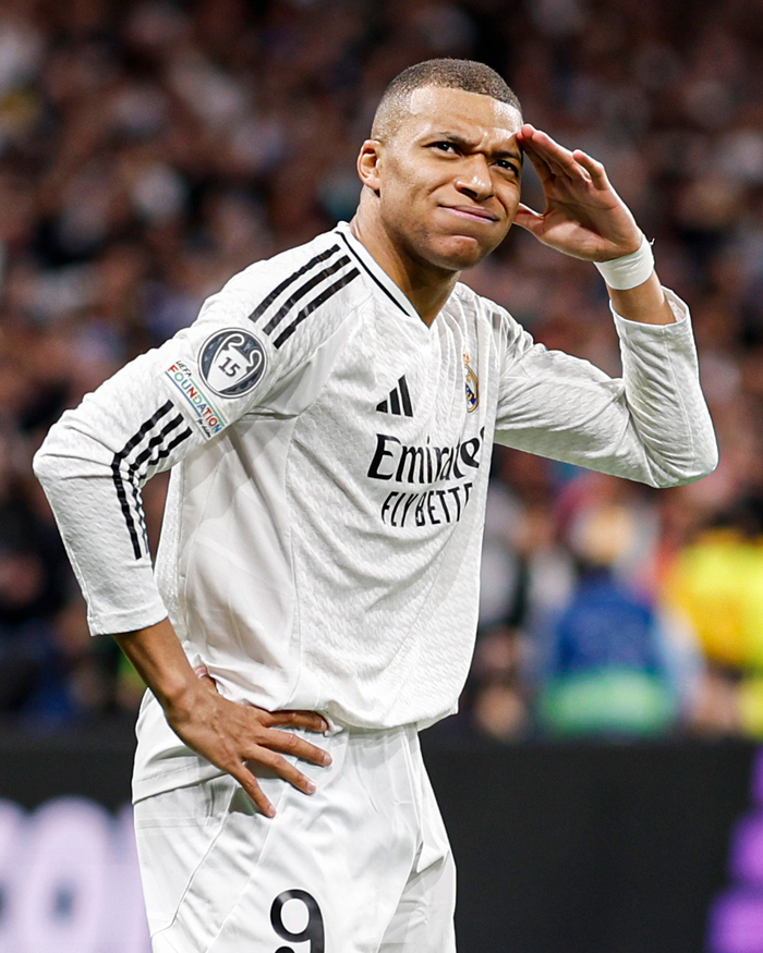 卡拉格向萨拉赫致歉：若惹你不高兴了我道歉，但你也得守规矩