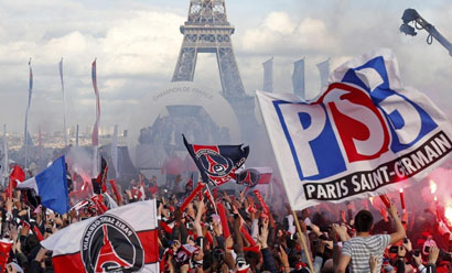 梅西社媒发文纪念世界杯夺冠三周年：世界冠军！转眼三年了（梅西社媒庆祝世界杯夺冠三周年：世界冠军，三年匆匆）